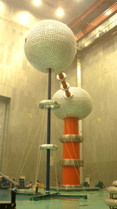 high-voltage divider