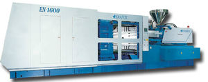 horizontal injection molding machine / hydraulic