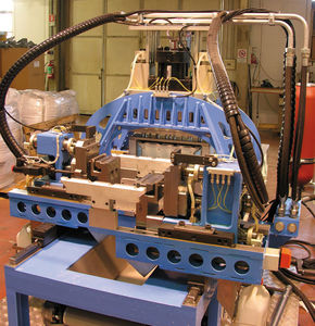 automatic punching machine / hydraulic / for plastic ducts / high-speed
