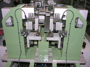 automatic punching press / electric / mechanical / for plastic profiles