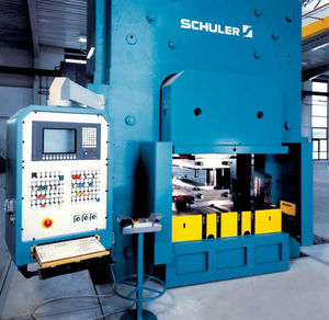 hydraulic press / for heat exchanger plate production