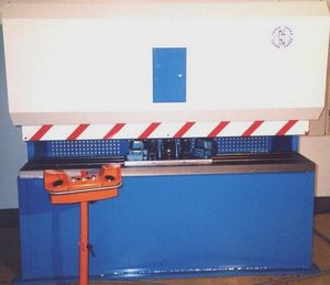 hydraulic press / punching