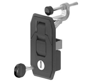 D-handle latch