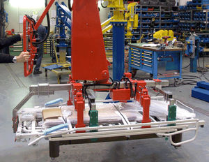 pneumatic manipulator / with gripping tool / handling / ergonomic
