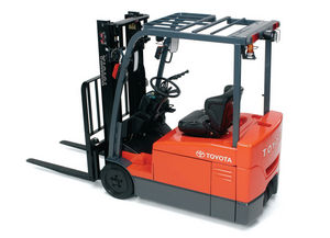 electric forklift / ride-on / 3-wheel / handling