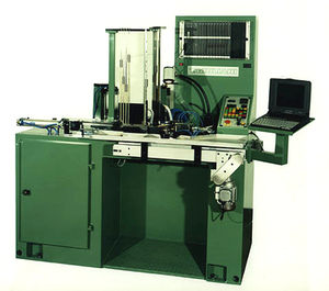 automatic assembly machine / for industrial applications