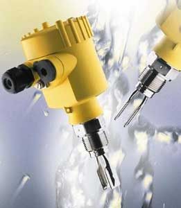 vibrating level switch / for liquids / threaded