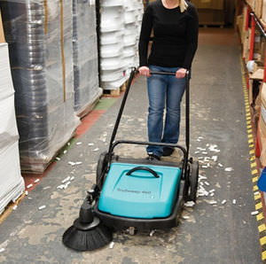 walk-behind sweeper / motorless