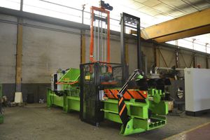 horizontal baling press / top-loading / for cardboard boxes / for paper
