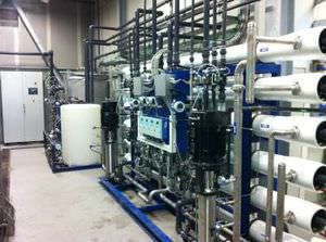 reverse osmosis desalinator