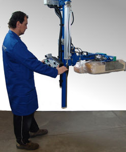 pneumatic manipulator / with clamping system / handling / cheese