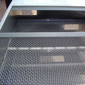 linear vibrating screener / for powders / sorting