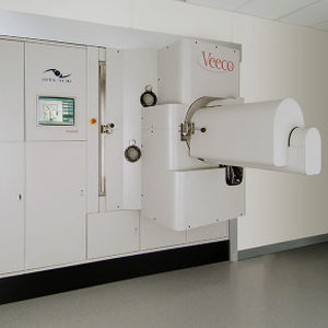 ion beam-assisted deposition machine / thin-film