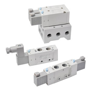 spool pneumatic directional control valve / solenoid-operated / 5/2-way / 5/3-way