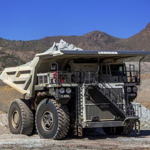 rigid dump truck / diesel / mining