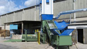 horizontal baling press / channel / top-loading / for cardboard boxes