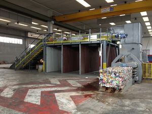 horizontal baling press / channel / top-loading / for cardboard boxes
