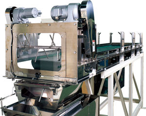 roller conveyor / food / can / roller