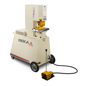 semi-automatic punching machine / hydraulic / for bars / portable
