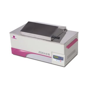 circulating water bath / with digital display / heated