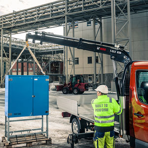 truck-mounted crane / boom / construction / building