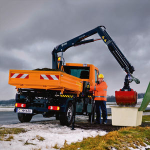 truck-mounted crane / boom / folding / hydraulic