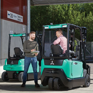 electric forklift truck / ride-on / counterbalanced / 3-wheel