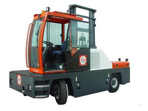 LPG forklift / diesel engine / ride-on / 4-wheel