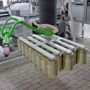 pneumatic manipulator / with gripping tool / handling / box