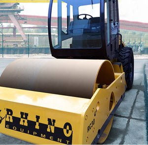 single-cylinder road roller / vibrating