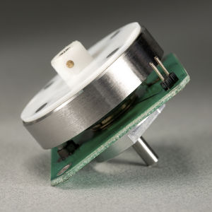 rotary piezoelectric motor / with built-in electronics
