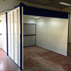 wet paint spray booth / open / enclosed / filter