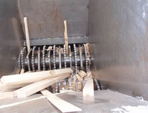 four-shaft shredder / tire / metal / secondary