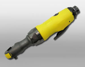 pneumatic ratchet wrench / for heavy-duty applications / straight