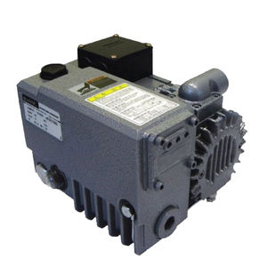 rotary vane vacuum pump / oil-lubricated / single-stage / low-noise level
