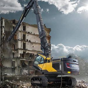 large excavator / crawler / for construction / diesel
