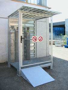 storage cabinet / floor-mounted / metal / for gas bottles