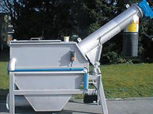 screw screener / for liquids / for wastewater treatment
