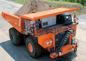 rigid dump truck / diesel / mining and quarrying