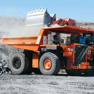 rigid dump truck / diesel / mining