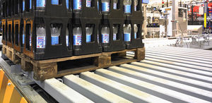 roller conveyor / chain / for pallets / automatic
