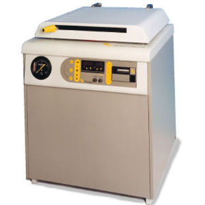 laboratory autoclave / vertical / top-loading