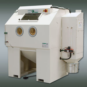 suction blast cabinet