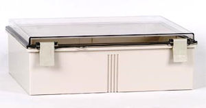 rectangular enclosure / in plastic / medium-sized / for controllers