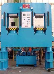 hydraulic press / vulcanizing
