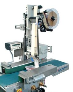 automatic label applicator / for self-adhesive labels / in-line