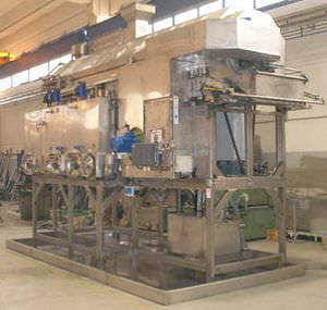 washing machine with water jet / solvent / water / automatic