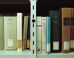 office shelving / for medium loads / archival / compact