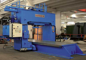 hydraulic press / wide