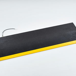 pressure-sensitive safety mat / for stairway step